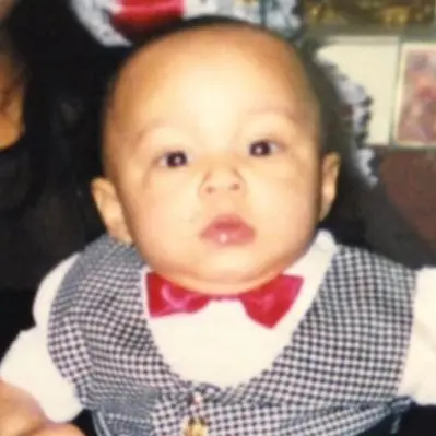 LARRAY- @larrayeeee TikTok 分析|プロフィール、動画、ハッシュタグ | Exolyt