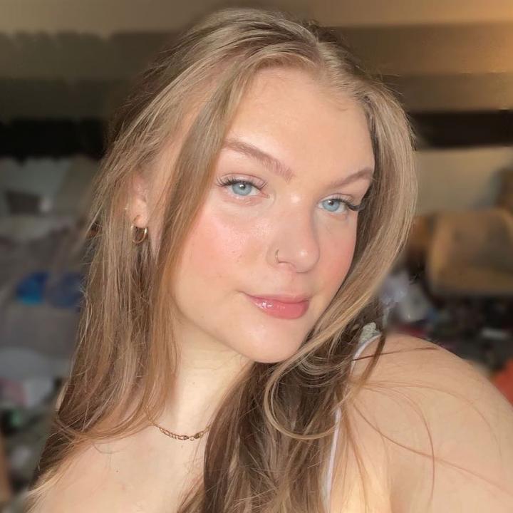 ya’ll wanna see the crochet things ive been working on? @emilylittless