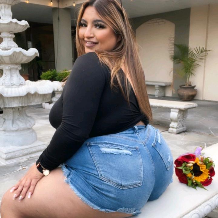 🦄 @curvybaybee - Curvybaybee - TikTok