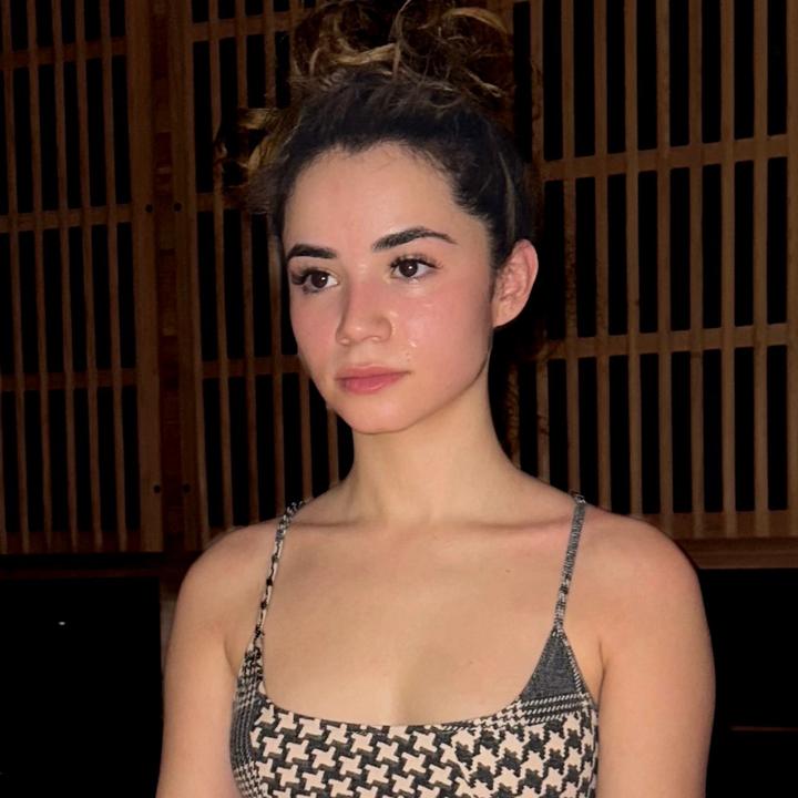 fakebody account egirl @bellareids - TikTok