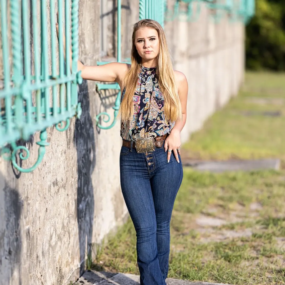 Alyssa Capps - @alyssa.capps TikTok Analytics | Profile, videos